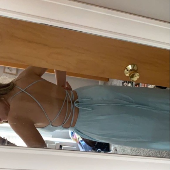 Almost new baby blue prom dress - Picture 4 of 4